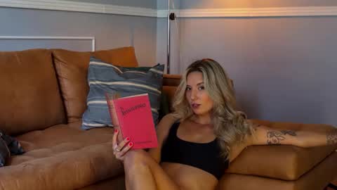 Taylor online show from 04.28.26