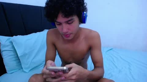 Snapshot of tayronx33 chatting on 01.09.25 Tayron online show from 01.09.25