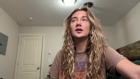 Katy online show from 11.03.25