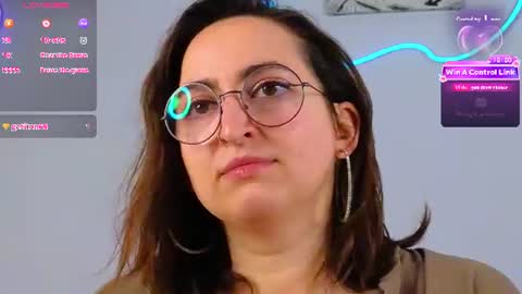 Snapshot of teasemilf chatting on 07.23.26 Lady Oudrey online show from 07.23.26