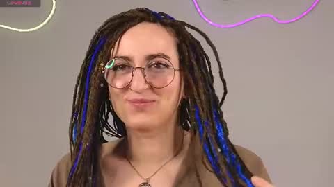 Snapshot of teasemilf chatting on 07.25.26 Lady Oudrey online show from 07.25.26