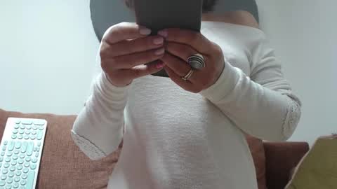 ALICIA--- online show from 09.11.25