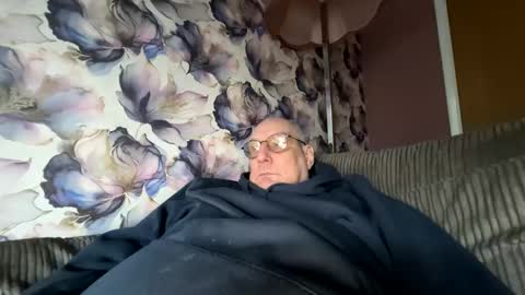 Mark online show from 01.12.26