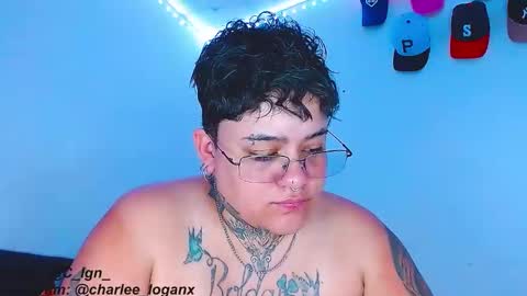 Charlee He online show from 03.11.25