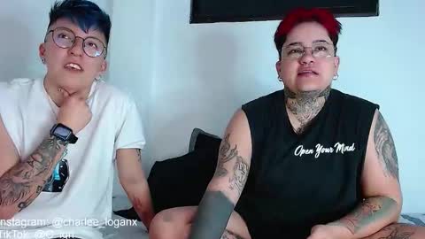 Charlee He online show from 09.11.25