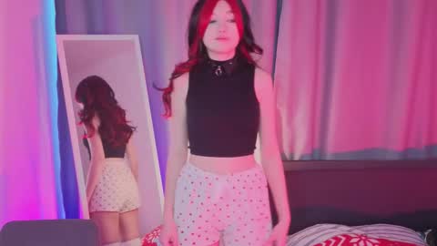 all me precious   online show from 01.15.26