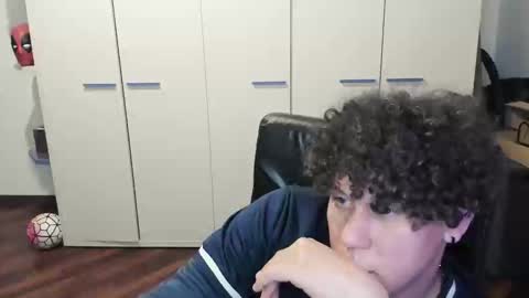 Snapshot of tedhmicro25 chatting on 10.24.25 tedhmicro25 online show from 10.24.25