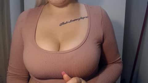 Teeyara  online show from 09.27.25