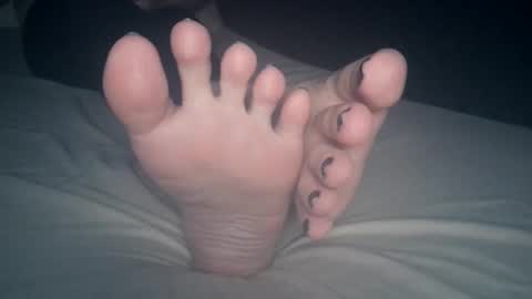 Viv West online show from 02.04.26