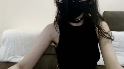 Snapshot of telema_ chatting on 06.26.26 ruth online show from 06.26.26