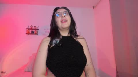 Snapshot of tellme_maddie chatting on 02.20.26 Maddie online show from 02.20.26