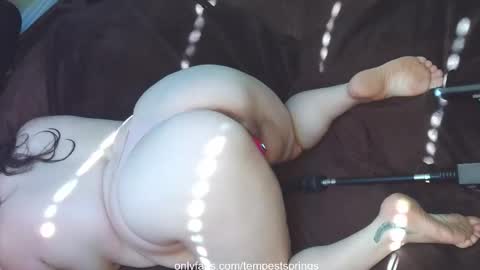 Snapshot of tempestsprings chatting on 01.09.26 Tempest Springs online show from 01.09.26