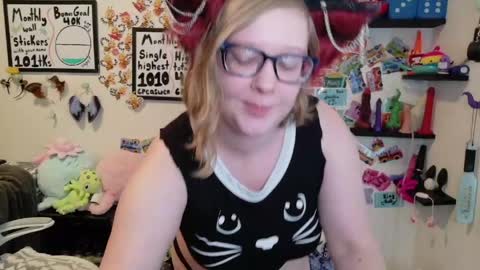 Pixie and Tentacle Overlord online show from 05.18.26