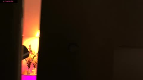 Snapshot of tender_babyy chatting on 09.21.25 Sexy girl Li online show from 09.21.25