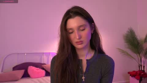 Snapshot of tender_babyy chatting on 10.12.25 Sexy girl Li online show from 10.12.25