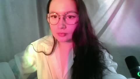 tendre_amelia online show from 04.09.26