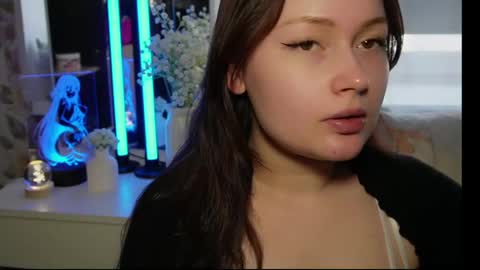 tendre_amelia online show from 06.07.26
