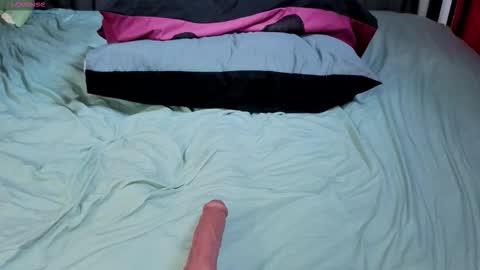 Snapshot of tendrepoison chatting on 01.14.26 Tendrepoison online show from 01.14.26