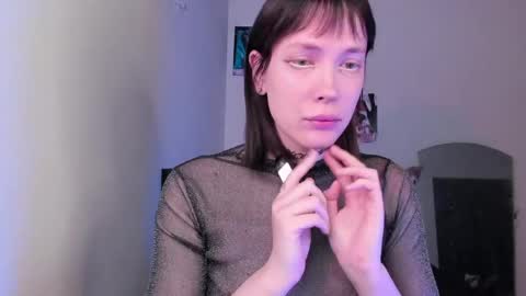 Snapshot of tenebrise chatting on 04.20.26 Kira online show from 04.20.26