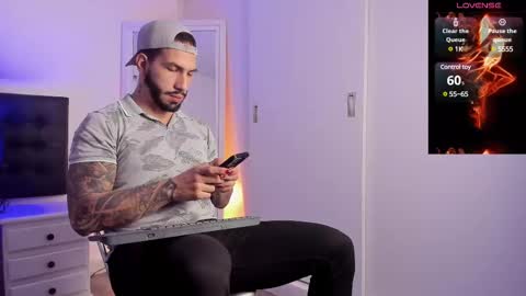 Teo Ferrer online show from 03.09.25