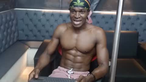 Snapshot of terry_zyzz chatting on 03.28.26 terry_zyzz online show from 03.28.26