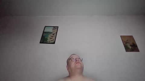 Snapshot of tervetuleksi chatting on 12.14.25 tervetuleksi online show from 12.14.25