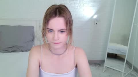 tessa_shy_ online show from 05.20.26
