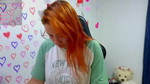 Snapshot of tessawhisnton chatting on 05.21.26 Tessy online show from 05.21.26
