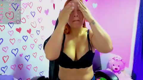 Snapshot of tessawhisnton chatting on 07.19.26 Tessy online show from 07.19.26