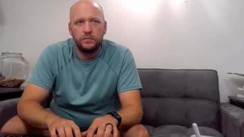 Snapshot of teyiamarie chatting on 09.10.25 ThicThighsBlueEyes online show from 09.10.25