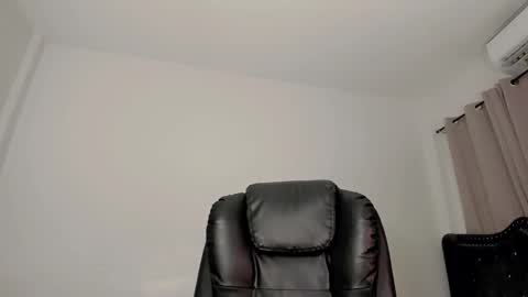 Snapshot of tgirl_luna69 chatting on 05.14.26 Luna online show from 05.14.26