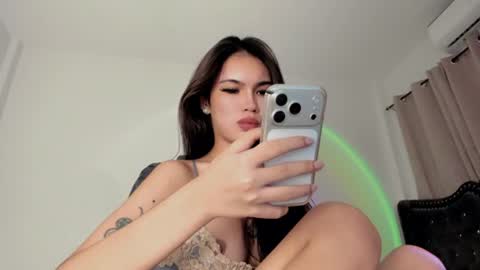 Snapshot of tgirl_luna69 chatting on 06.20.26 Luna online show from 06.20.26
