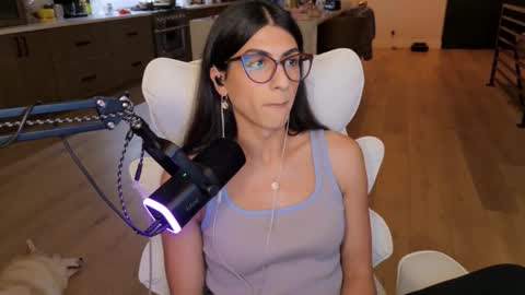 Snapshot of tgirltoesx chatting on 05.24.26 babygirlmami online show from 05.24.26