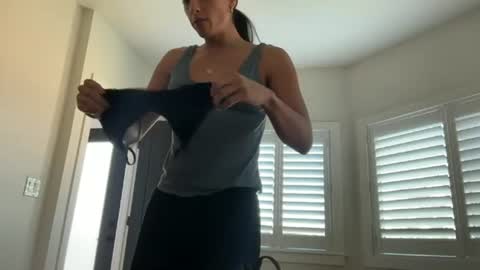 Snapshot of tgirltoesx chatting on 06.19.26 babygirlmami online show from 06.19.26