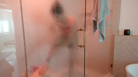 Snapshot of tgirltoesx chatting on 07.18.26 babygirlmami online show from 07.18.26