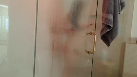 Snapshot of tgirltoesx chatting on 07.19.26 babygirlmami online show from 07.19.26