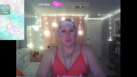 Snapshot of tglacey chatting on 02.11.25 lacey online show from 02.11.25