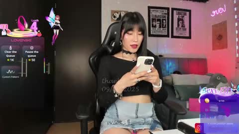 Snapshot of thaeltaylor chatting on 02.16.25 Thael online show from 02.16.25