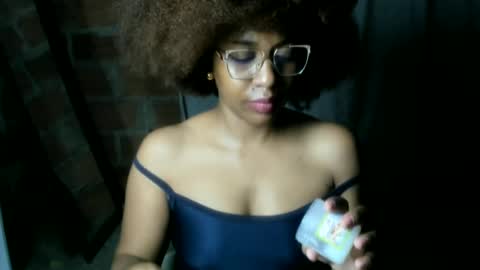 Snapshot of thaimy_ chatting on 06.30.26 thaimy_ online show from 06.30.26