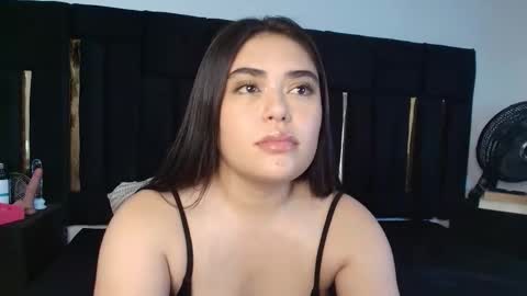 T H A I S  online show from 11.02.25