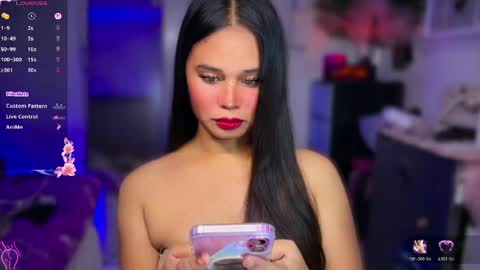 Snapshot of thalia_houston69 chatting on 04.23.26 Ms. Thalia online show from 04.23.26