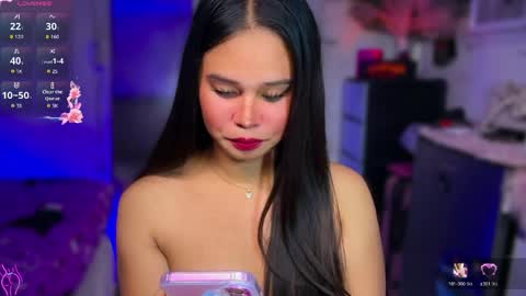 Snapshot of thalia_houston69 chatting on 04.24.26 Ms. Thalia online show from 04.24.26