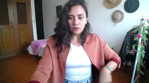    online show from 02.10.25