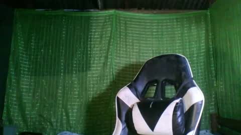 Snapshot of thalie_mae chatting on 01.13.26 Mae online show from 01.13.26