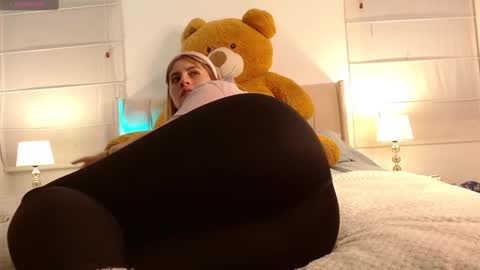   online show from 01.03.25