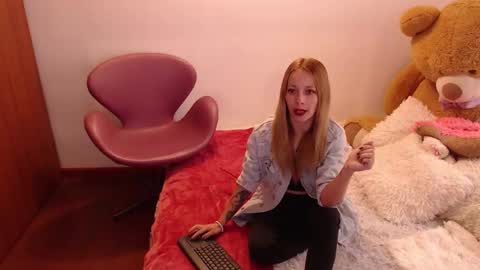   online show from 09.15.25