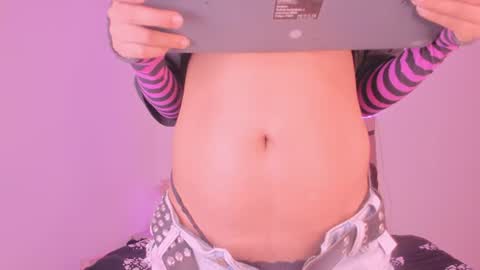 Snapshot of thamii_campanitaa chatting on 06.25.26 thami campanita online show from 06.25.26