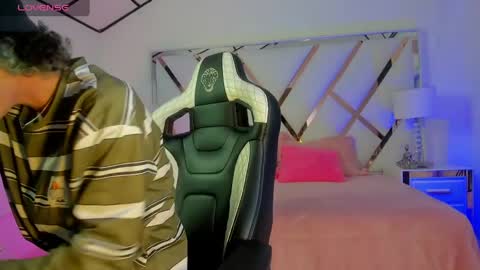 thanier_18 online show from 04.04.26