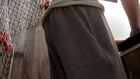 Snapshot of thatb1 chatting on 02.25.25 thatb1 online show from 02.25.25