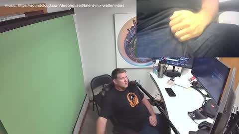 Snapshot of thaterkman chatting on 11.17.25 thaterkman online show from 11.17.25